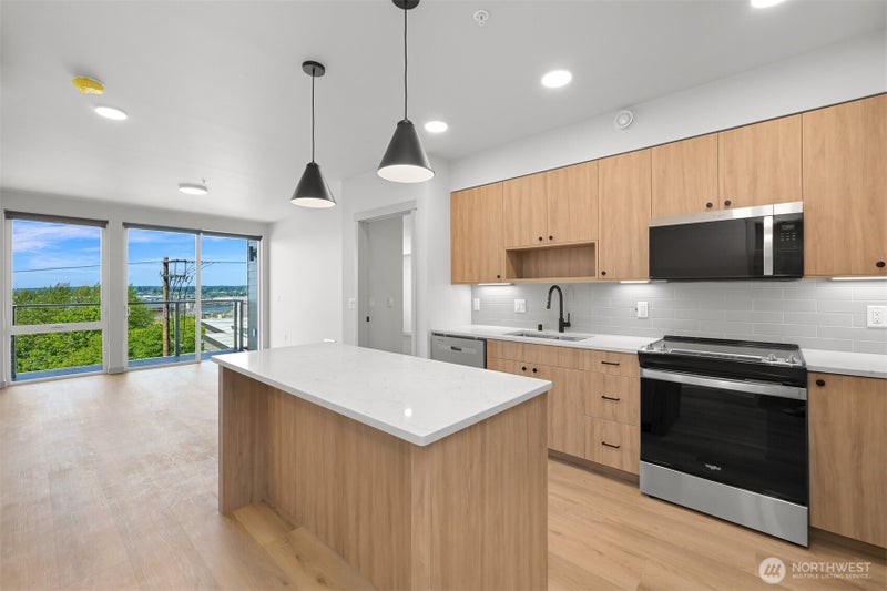 820 N State Street 513
