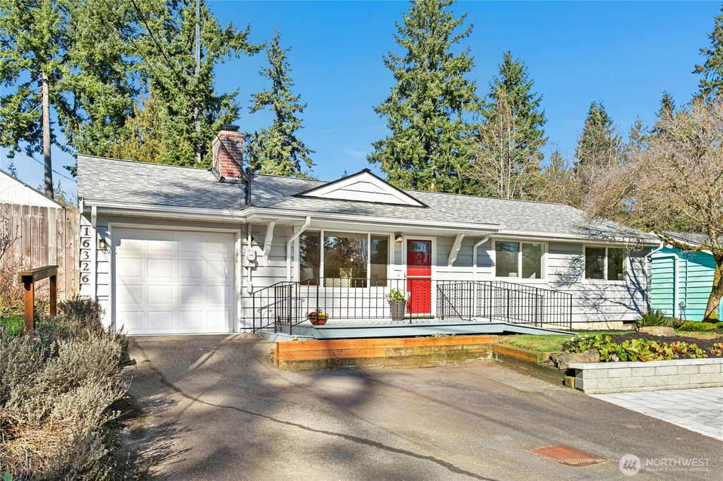 Photo of 16326 Lake Hills Boulevard, Bellevue, WA 98008 (MLS # 2478807)