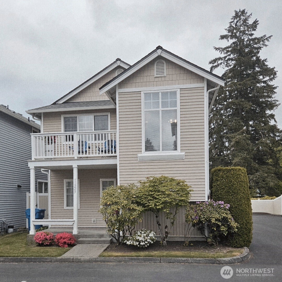 11229 3rd Avenue Ct E