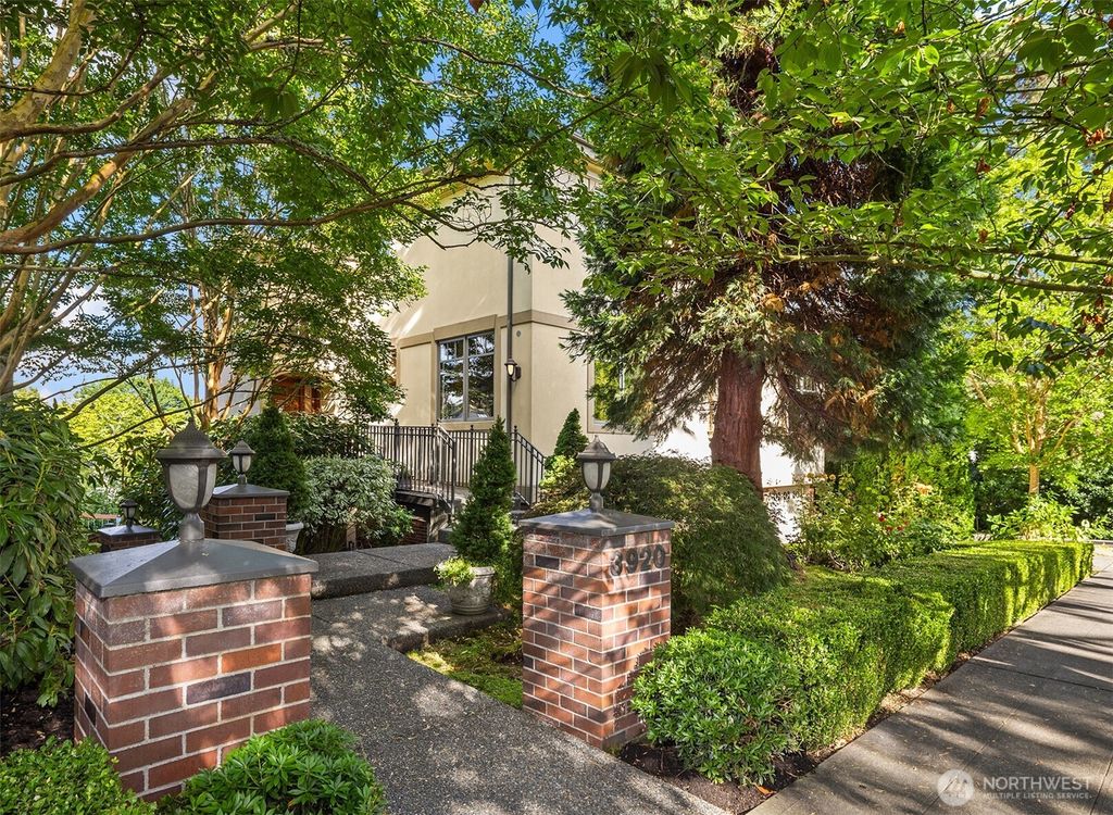 Photo of 3920 50th Avenue NE, Seattle, WA 98105 (MLS # 2436463)