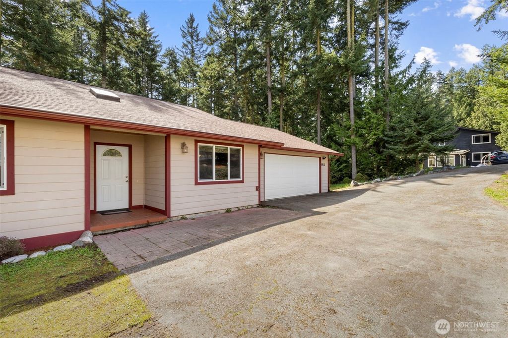 Photo of 3912 Holcomb St, Port Townsend, WA 98368 (MLS # 2510456)