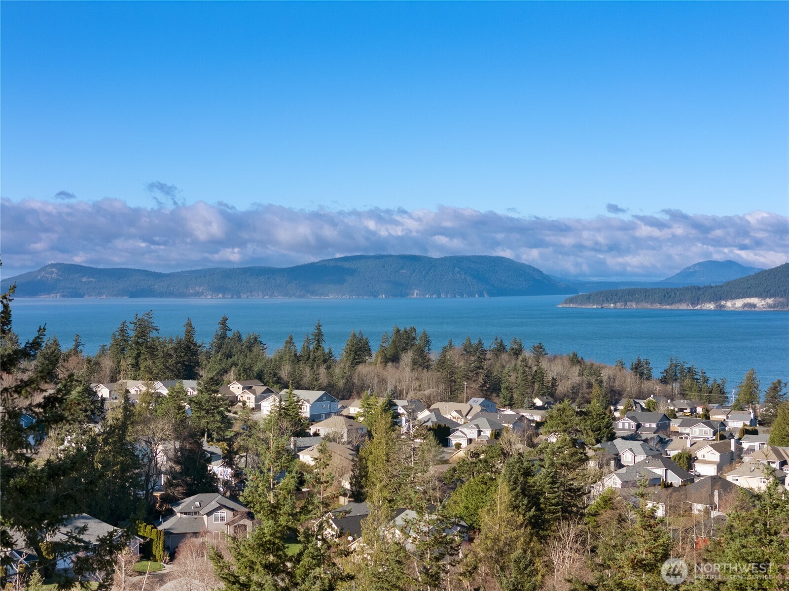 Anacortes, Washington, 98221, United States, 3 Bedrooms Bedrooms, ,3 BathroomsBathrooms,Residential,Active,2013654