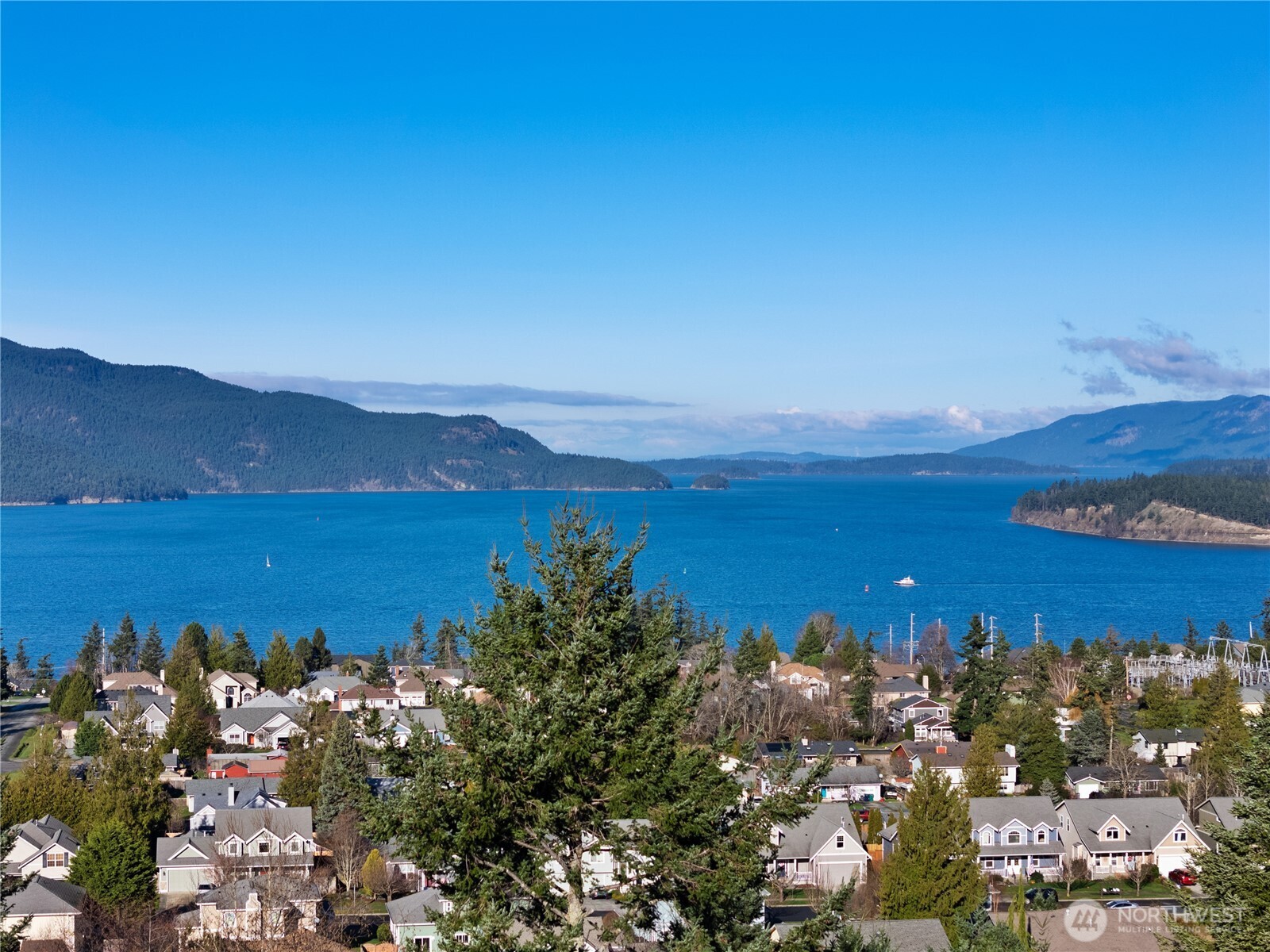 Anacortes, Washington, 98221, United States, 3 Bedrooms Bedrooms, ,3 BathroomsBathrooms,Residential,Active,2013654