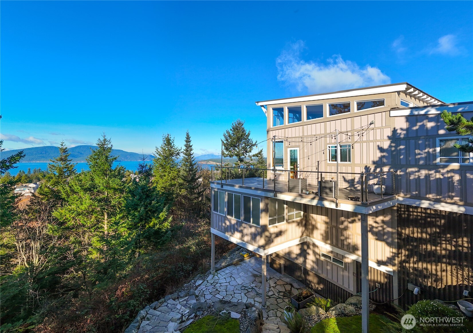 Anacortes, Washington, 98221, United States, 3 Bedrooms Bedrooms, ,3 BathroomsBathrooms,Residential,Active,2013654