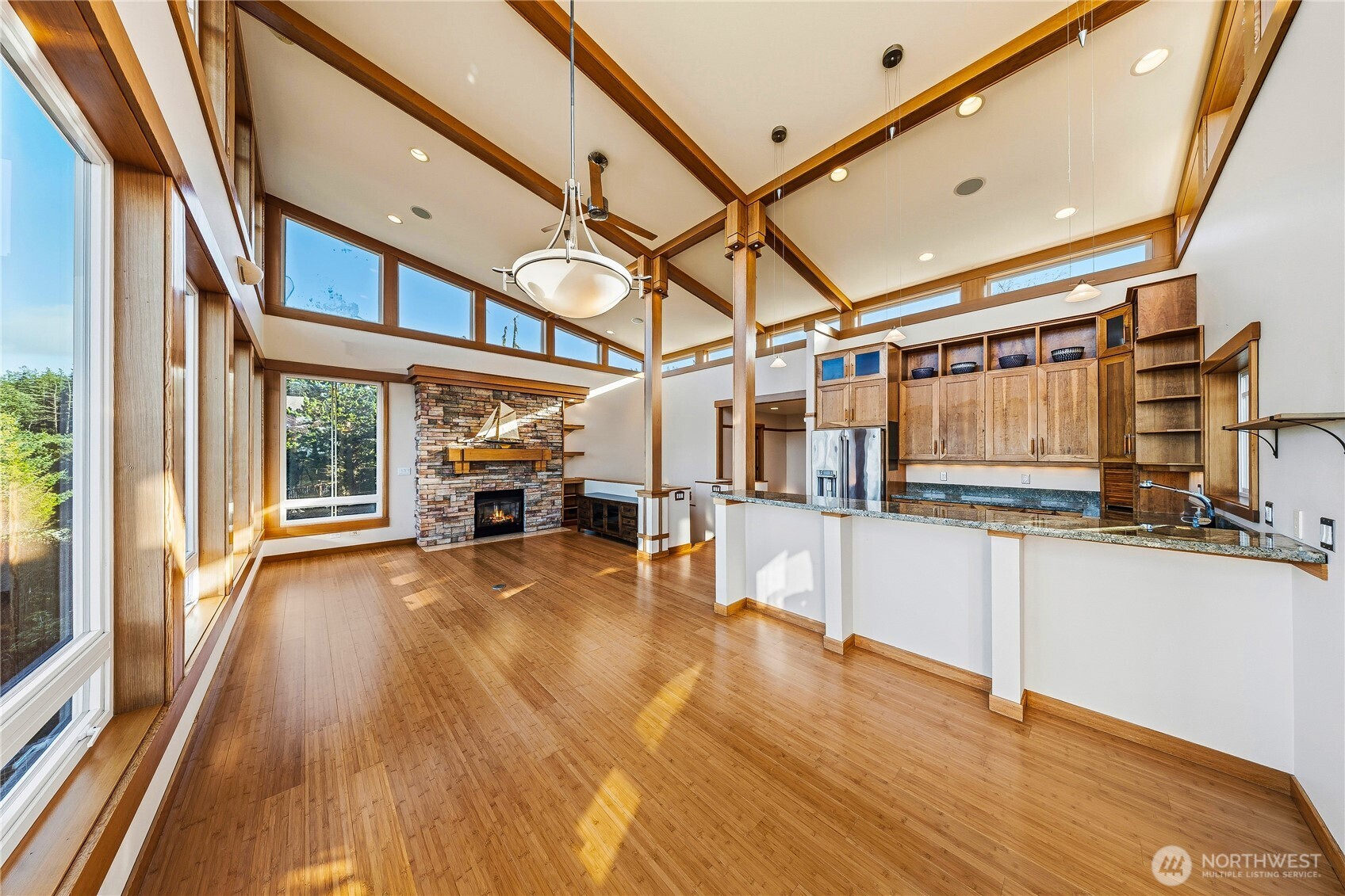 Anacortes, Washington, 98221, United States, 3 Bedrooms Bedrooms, ,3 BathroomsBathrooms,Residential,Active,2013654