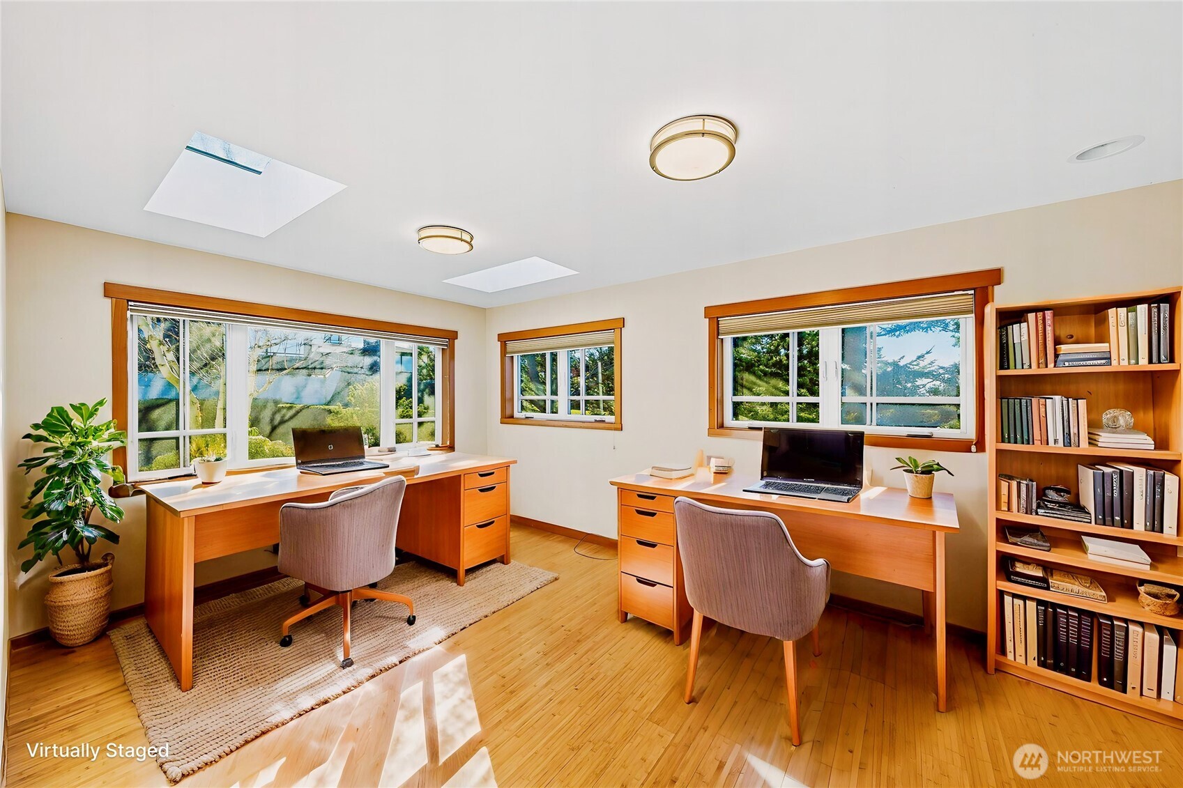 Anacortes, Washington, 98221, United States, 3 Bedrooms Bedrooms, ,3 BathroomsBathrooms,Residential,Active,2013654