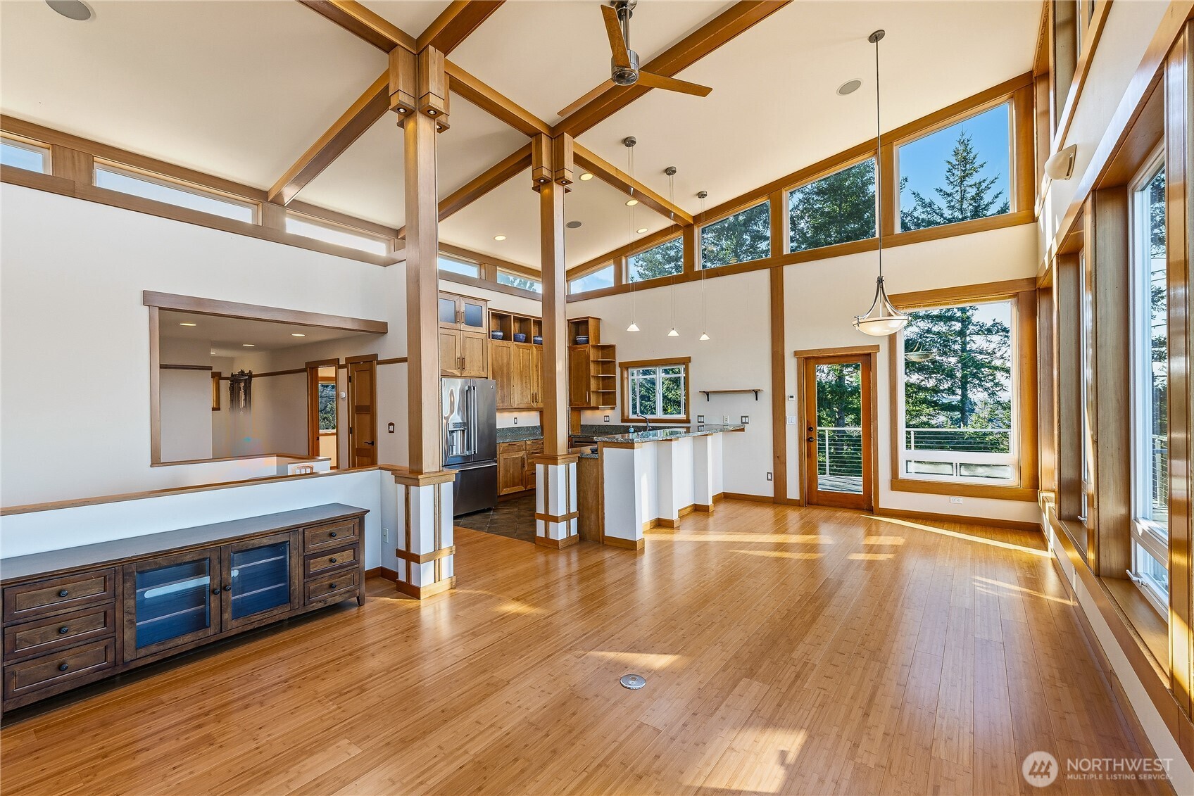 Anacortes, Washington, 98221, United States, 3 Bedrooms Bedrooms, ,3 BathroomsBathrooms,Residential,Active,2013654