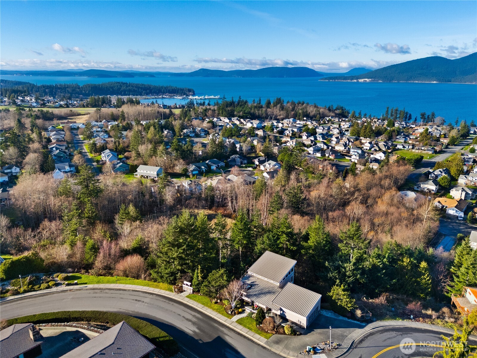 Anacortes, Washington, 98221, United States, 3 Bedrooms Bedrooms, ,3 BathroomsBathrooms,Residential,Active,2013654