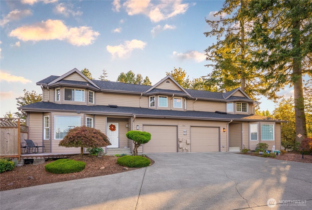 Photo of 3614 SHELBY ROAD RD, Lynnwood, WA 98087 (MLS # 2586883)