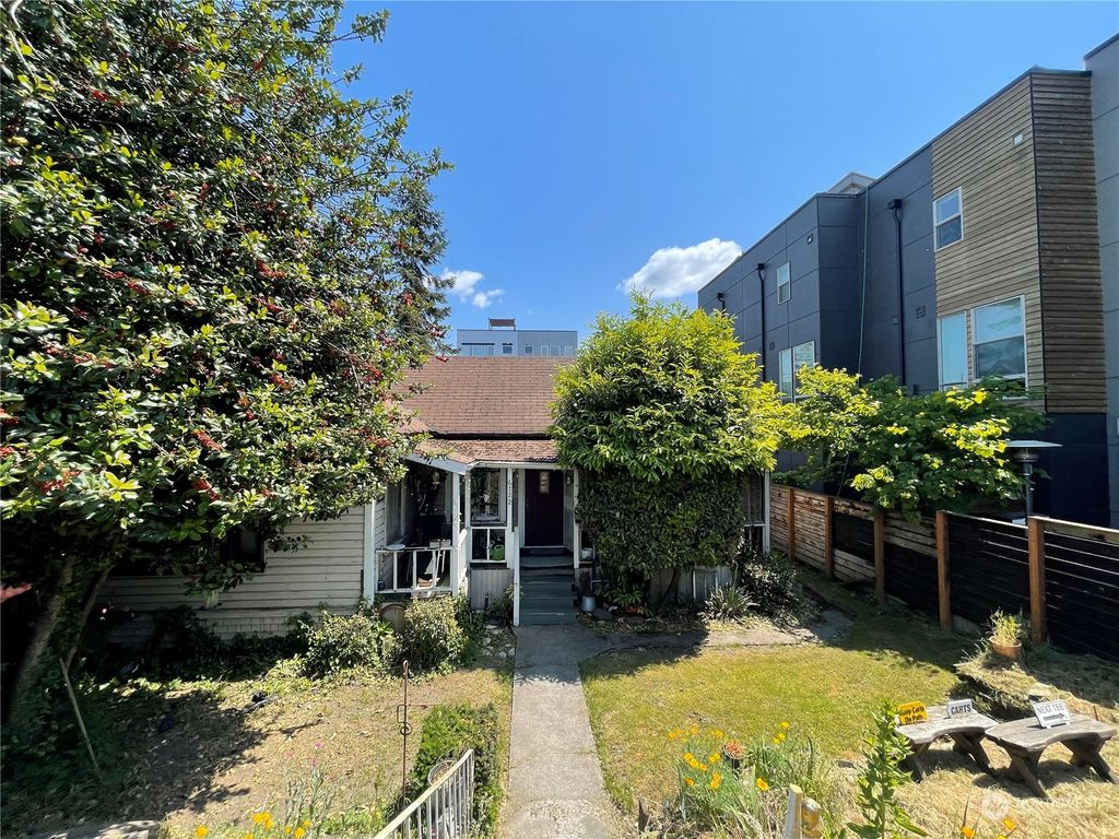 Photo of 6722 Corson Avenue S, Seattle, WA 98108 (MLS # 2075935)