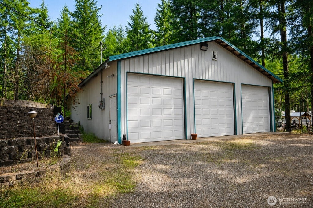 Photo of 511 NE Lakeshore Drive N, Tahuya, WA 98588 (MLS # 2554265)