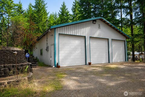 Photo of 511 NE Lakeshore Drive N, Tahuya, WA 98588 (MLS # 2554265)