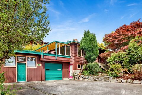 Photo of 1315 Mill Avenue, Bellingham, WA 98225 (MLS # 2442304)