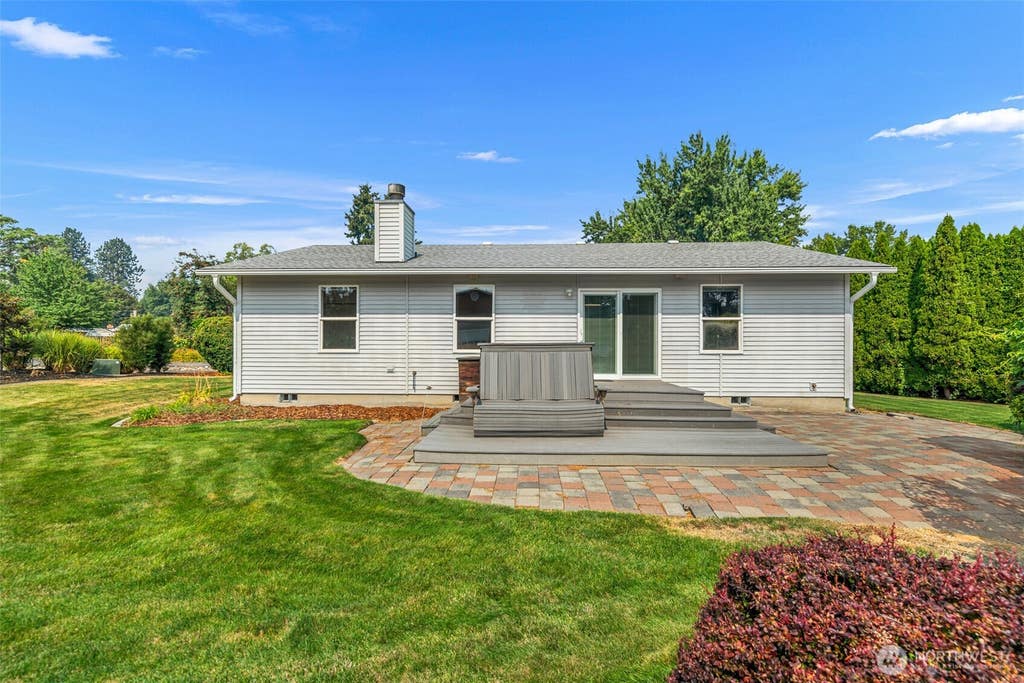 Photo of 1113 Orchard Avenue, Wenatchee, WA 98801 (MLS # 2569174)