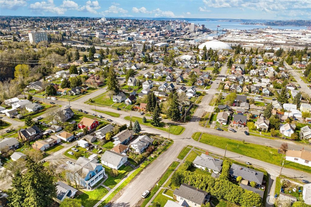 Photo of 3572 -3574 E F Street, Tacoma, WA 98404 (MLS # 2502194)