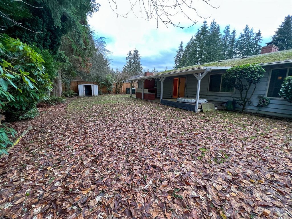 Photo of 7347 NE 145th Place, Kenmore, WA 98028 (MLS # 2024628)