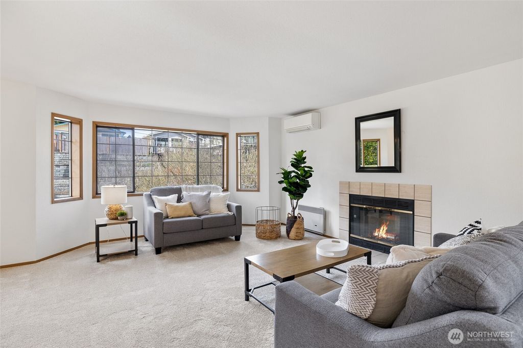 Photo of 9012 6th Avenue NW, Seattle, WA 98117 (MLS # 2491231)