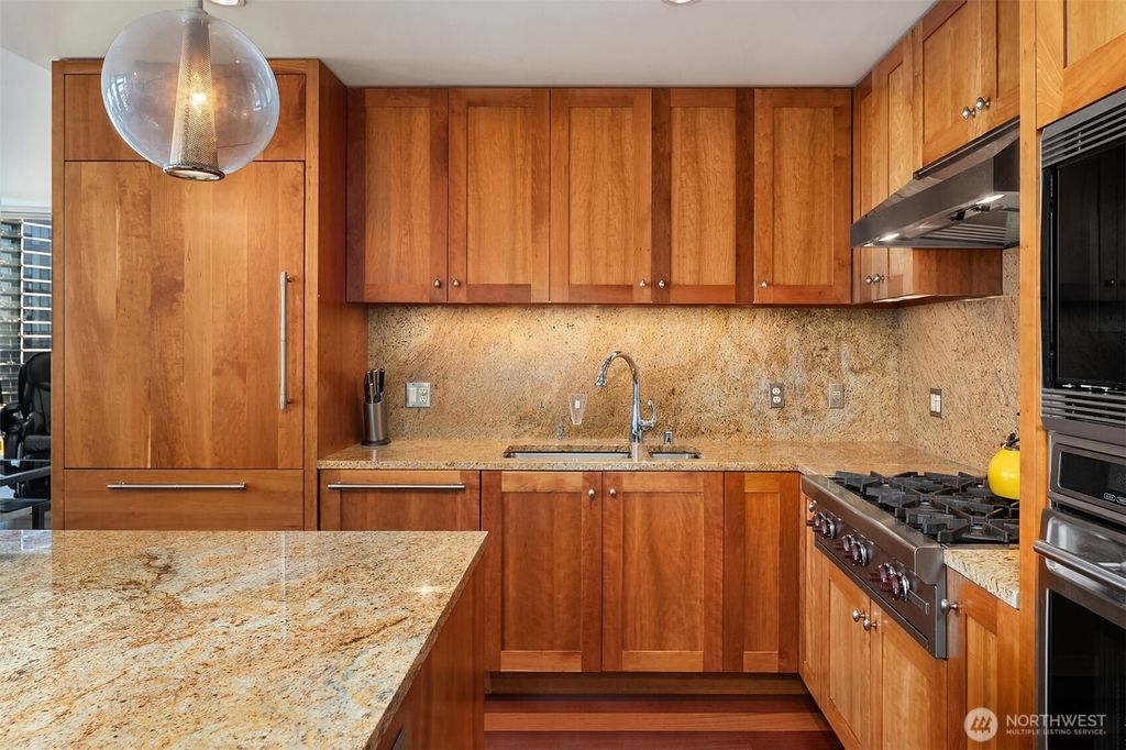 Photo of 10700 NE 4th Street #2202, Bellevue, WA 98004 (MLS # 2515631)