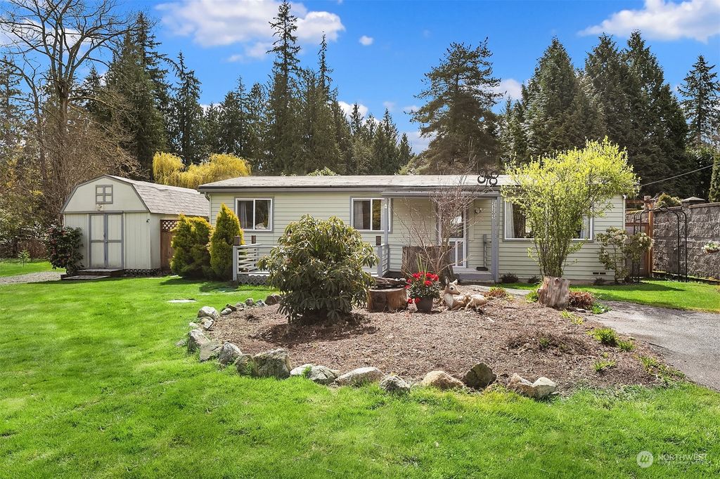 Photo of 23205 NE 73rd Street, Redmond, WA 98053 (MLS # 2058216)