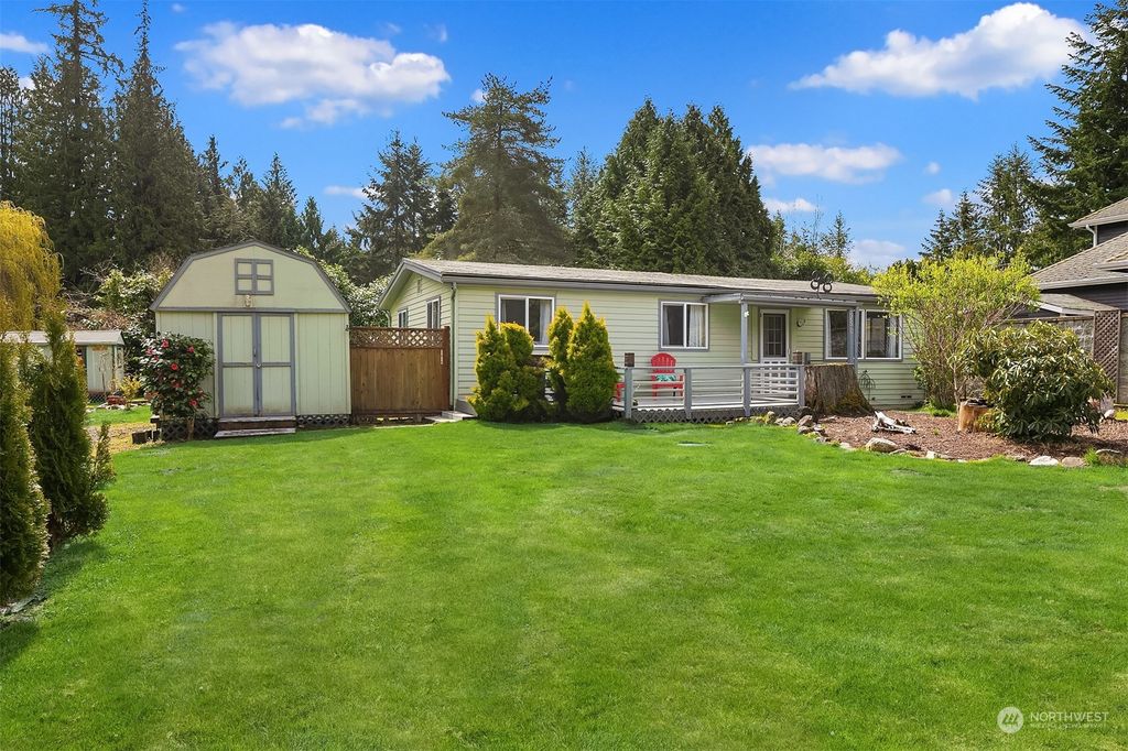 Photo of 23205 NE 73rd Street, Redmond, WA 98053 (MLS # 2058216)