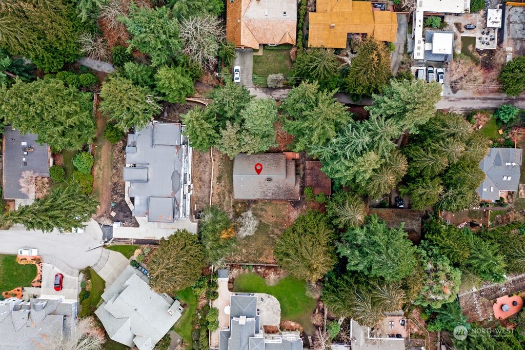 Photo of 2705 106th Place SE, Beaux Arts, WA 98004 (MLS # 2039988)