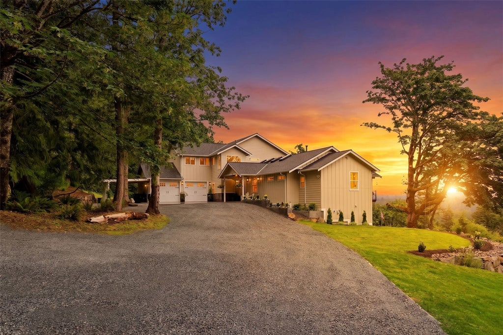 Photo of 11914 152nd Place SE, Snohomish, WA 98290 (MLS # 2596440)