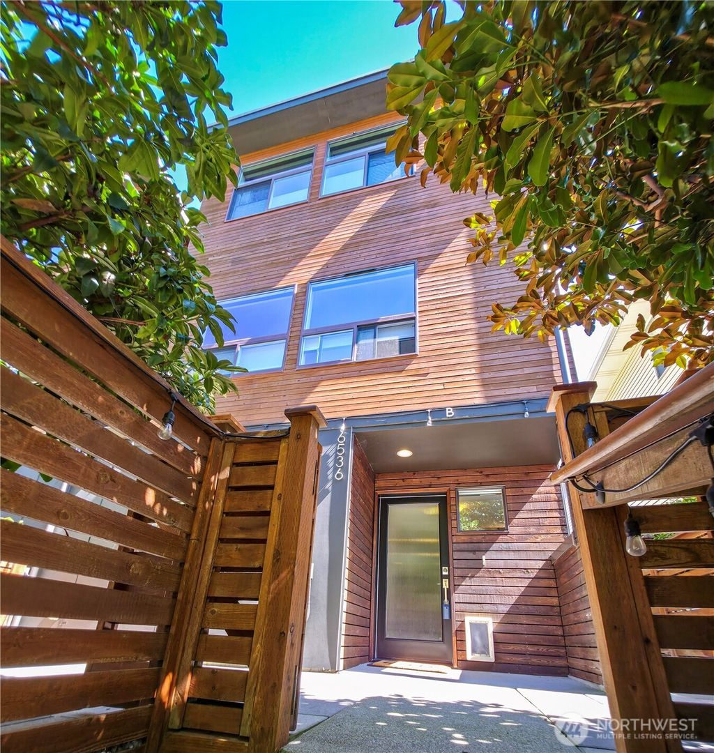 Photo of 6536 42nd Avenue SW #B, Seattle, WA 98136 (MLS # 2487054)