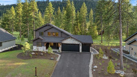 Photo of 1001 Domerie Park Loop, Cle Elum, WA 98922 (MLS # 2472690)