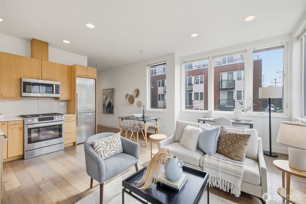 Photo of 119 A 18th Avenue E, Seattle, WA 98122 (MLS # 2437284)