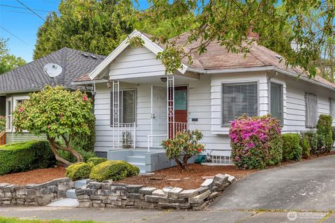 Photo of 2712 S Norman Street, Seattle, WA 98144 (MLS # 2520494)