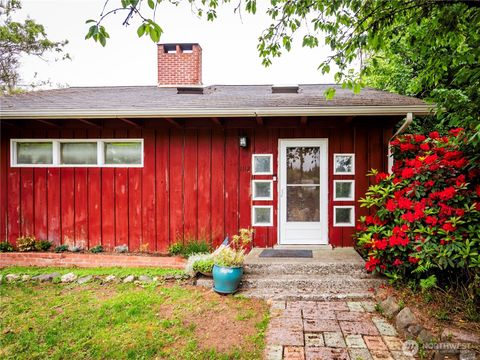 Photo of 1112 Olympic Avenue, Shelton, WA 98584 (MLS # 2387443)