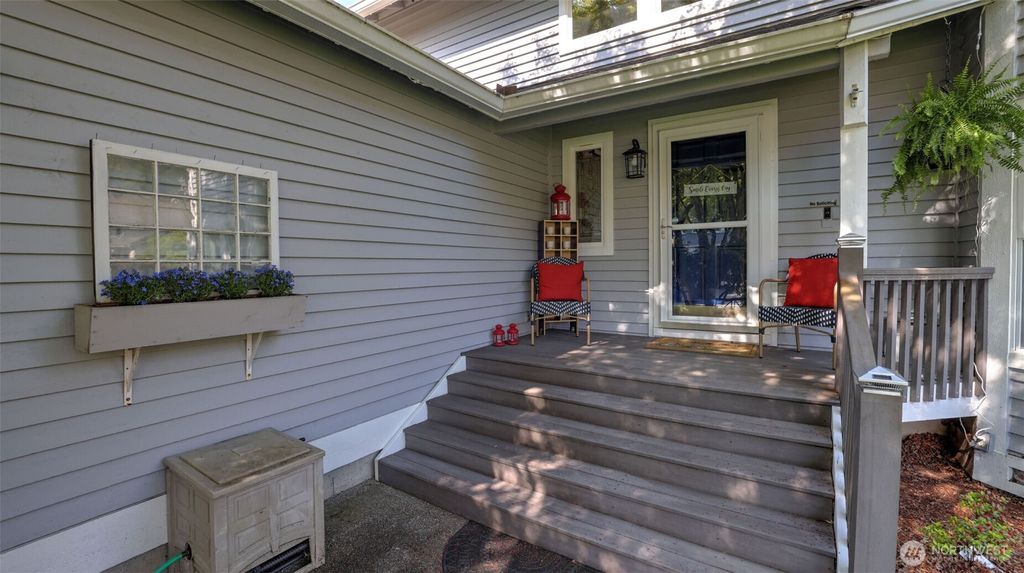 Photo of 18201 154th Place SE, Renton, WA 98058 (MLS # 2432516)