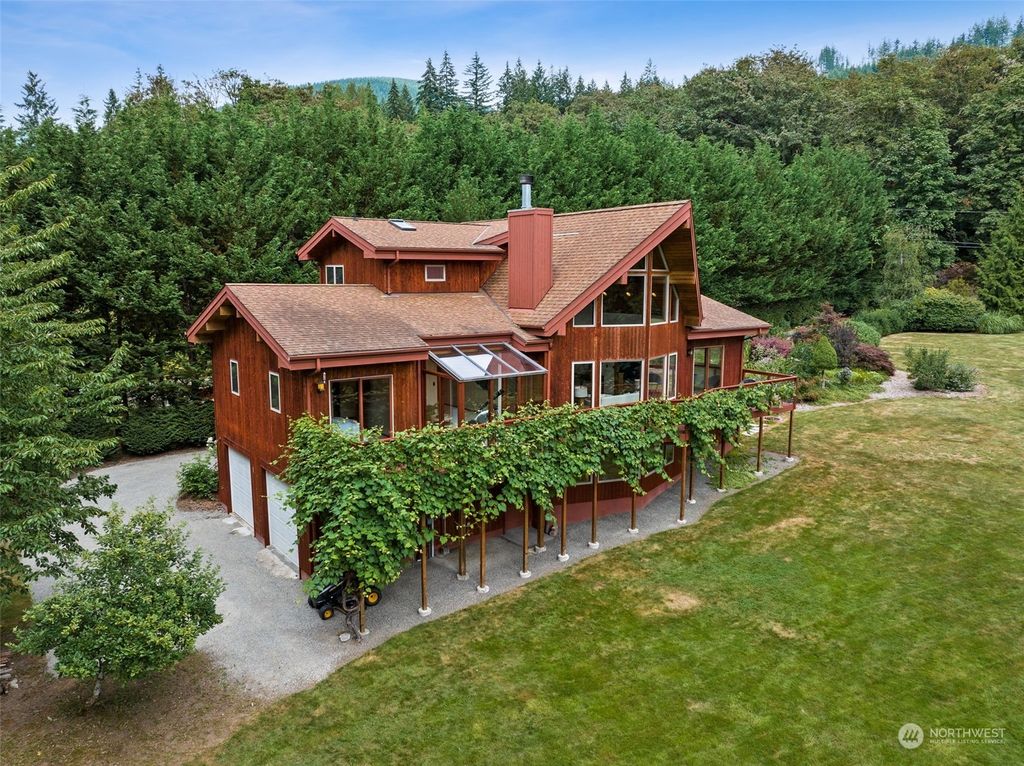 Photo of 14703 269 Avenue SE, Issaquah, WA 98027 (MLS # 2275332)