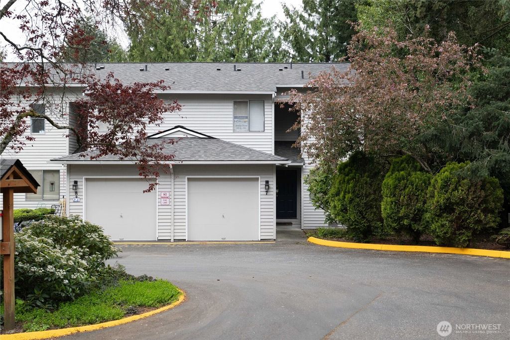 Photo of 15307 15th Avenue NE #7, Shoreline, WA 98155 (MLS # 2515887)