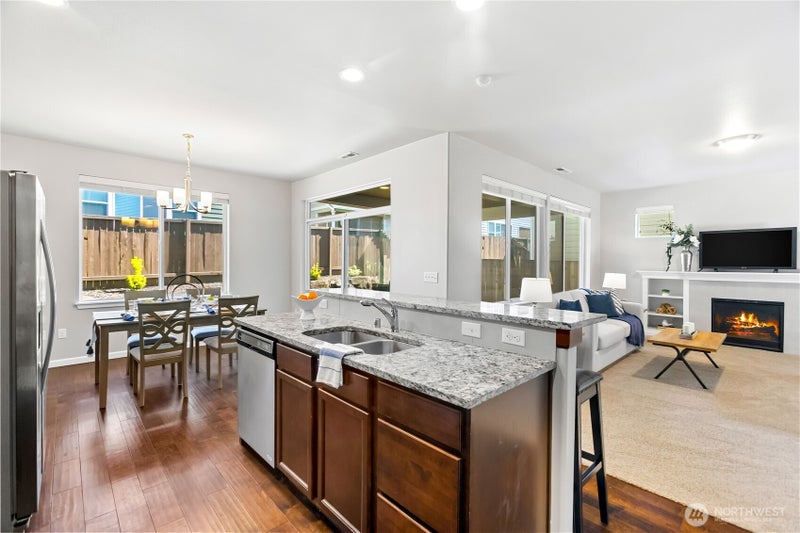 3824 Discovery Avenue SW