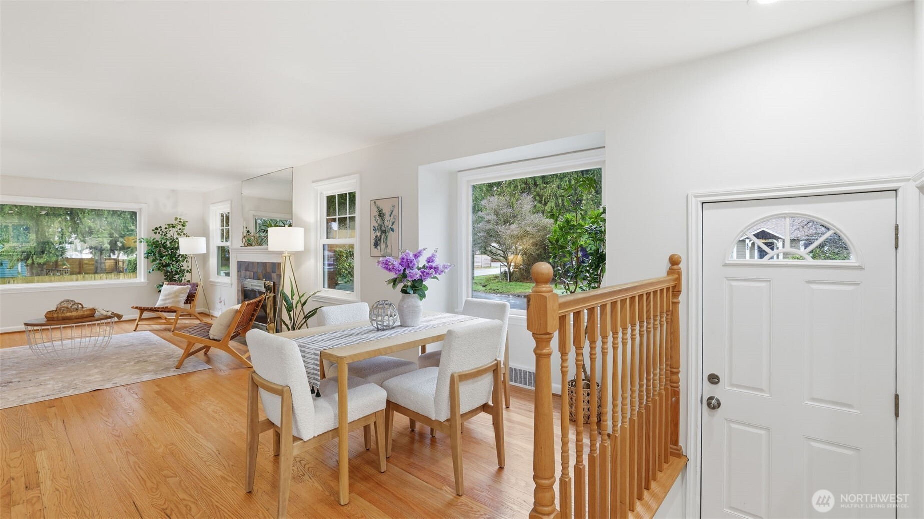 9752 Evanston Avenue N