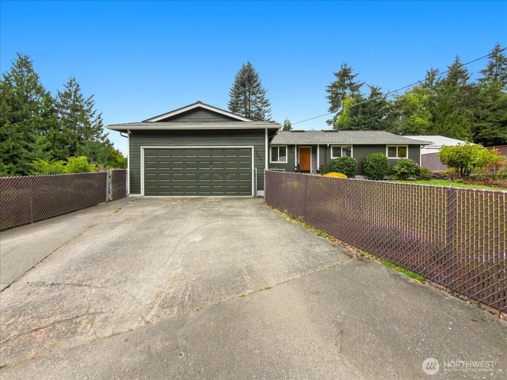 Photo of 19607 136th Place SE, Renton, WA 98058 (MLS # 2577087)