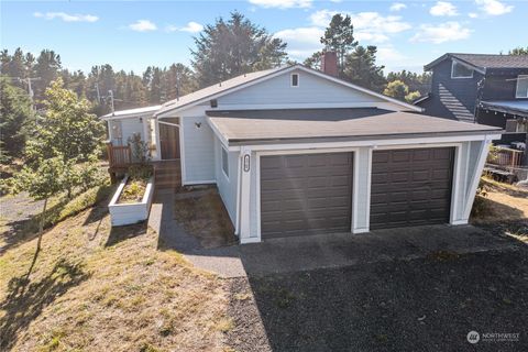 1767 Hoquiam Lane S Westport WA 98595