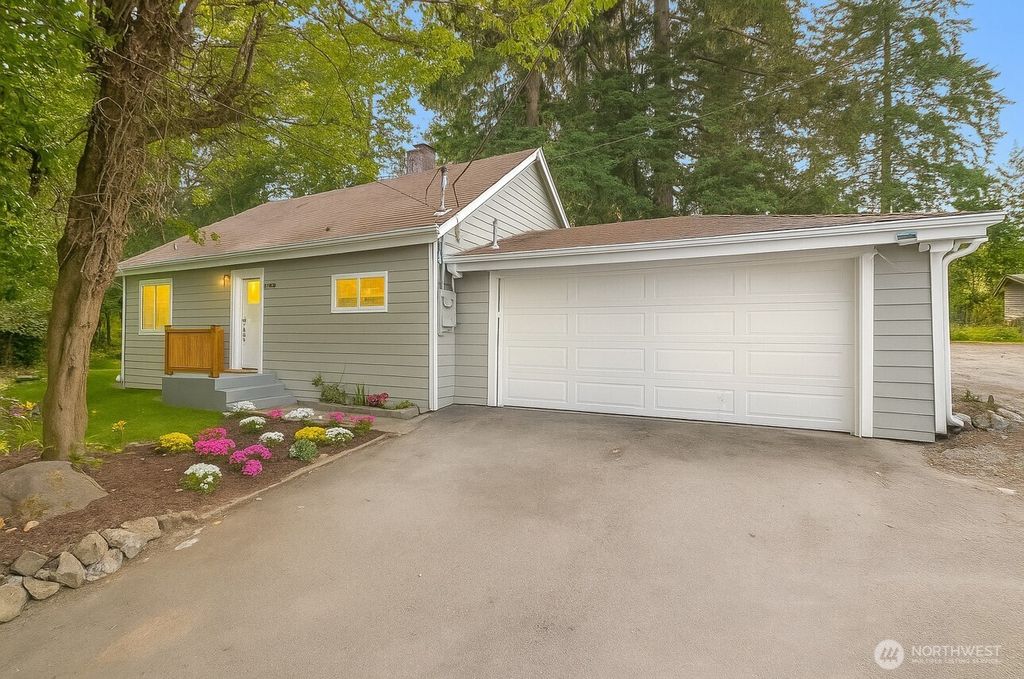 Photo of 35603 Military Road S, Auburn, WA 98001 (MLS # 2426537)
