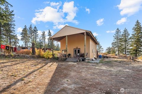 Photo of 3050 Stiss Canyon Rd, Wenatchee, WA 98801 (MLS # 2443772)