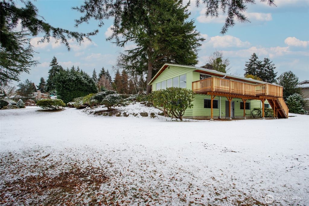 Photo of 3241 98th Avenue NE, Bellevue, WA 98004 (MLS # 2382973)