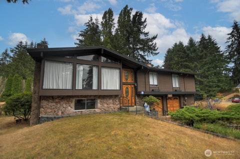 Photo of 3301 33rd Loop SE, Lacey, WA 98503 (MLS # 2579106)