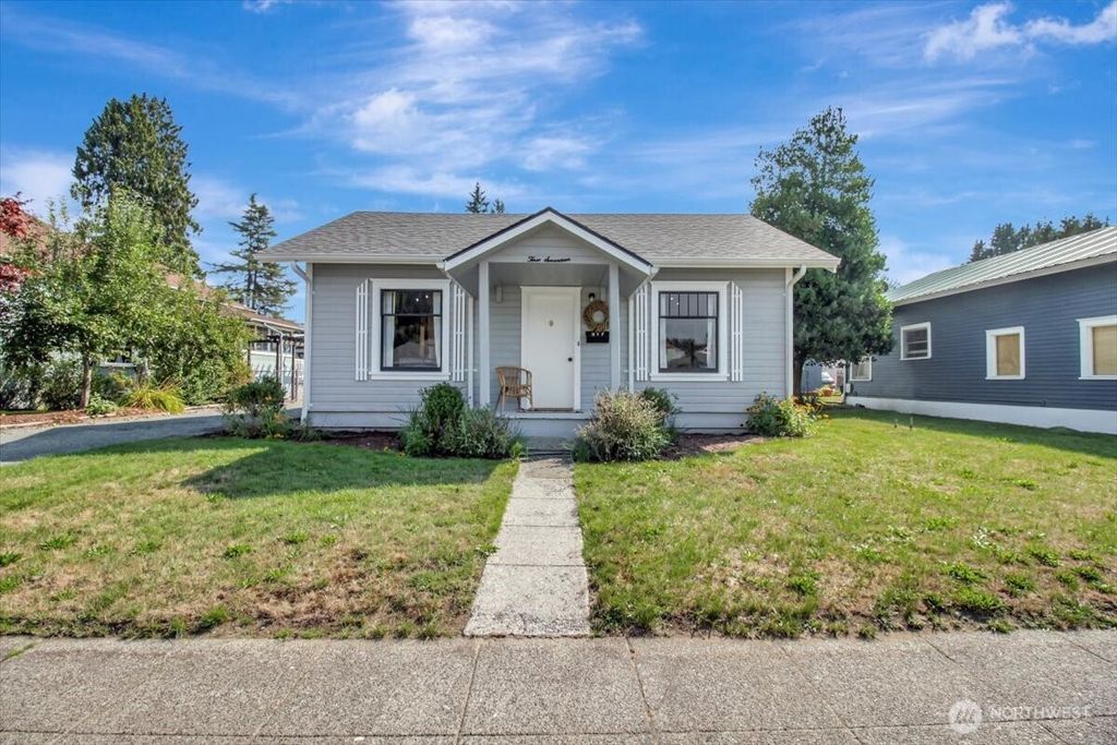 Photo of 317 S Olympic Avenue, Arlington, WA 98223 (MLS # 2428303)