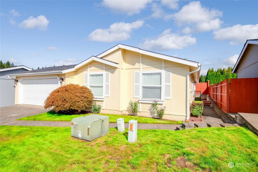 Photo of 24110 221st Lane SE #32, Maple Valley, WA 98038 (MLS # 2162754)