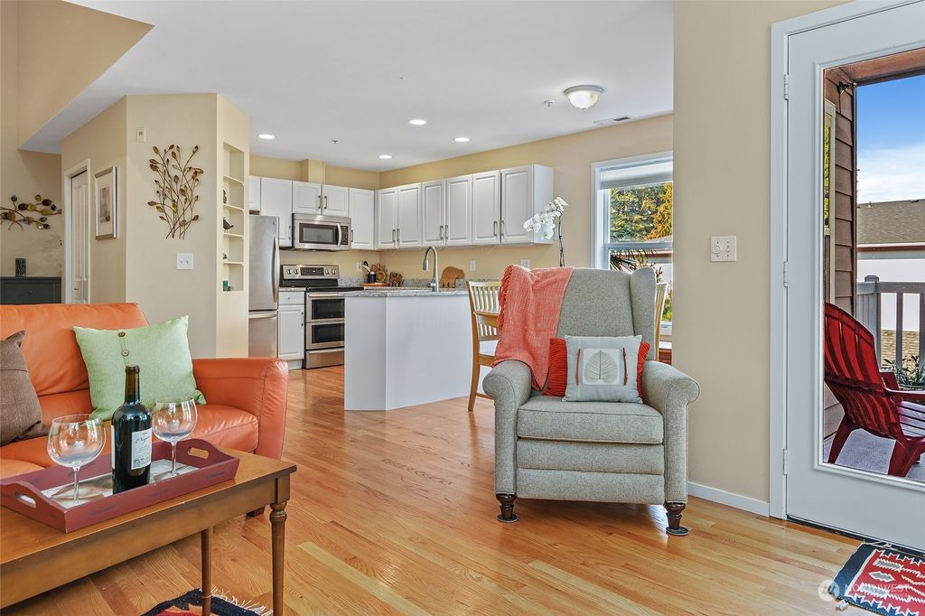 Photo of 2012 NW 196th Street #3, Shoreline, WA 98177 (MLS # 1999782)