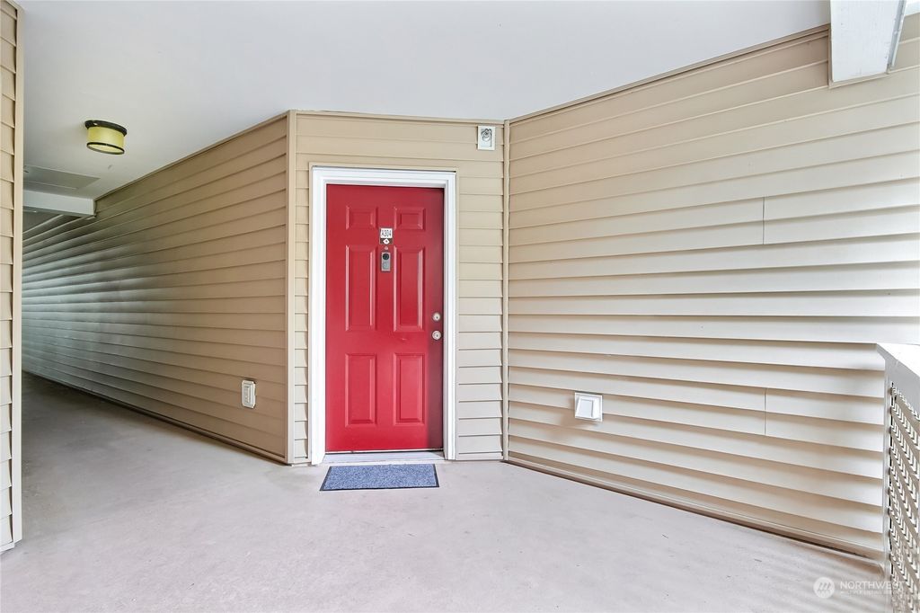 Photo of 15300 112th Avenue NE #A304, Bothell, WA 98011 (MLS # 2127186)