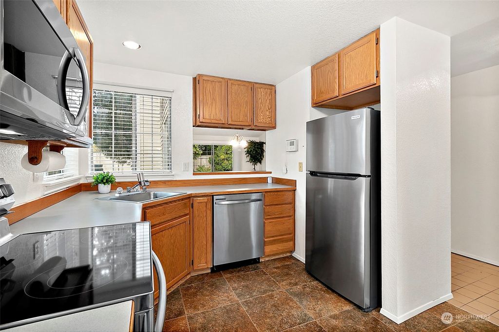 Photo of 23960 58th Court S #D-1, Kent, WA 98032 (MLS # 2060403)