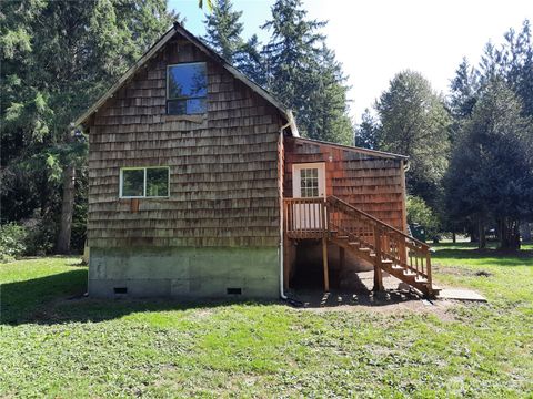Photo of 41498 Cape Horn Drive, Concrete, WA 98237 (MLS # 2427750)