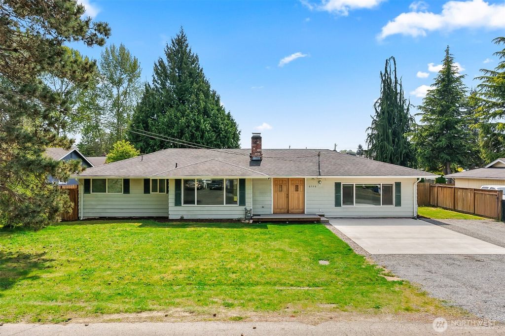 Photo of 6526 77th Place NE, Marysville, WA 98270 (MLS # 2514749)