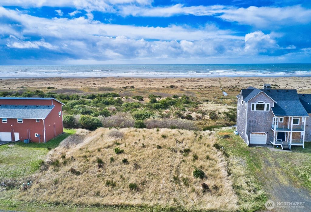 Photo of 132 Dunes Lane, Ocean Shores, WA 98569 (MLS # 2491713)